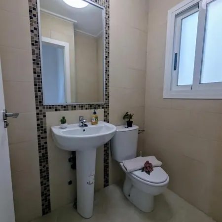 Modern 3 Bedroom Townhouse With Communal Pool Lb24 Nyaraló Torrevieja