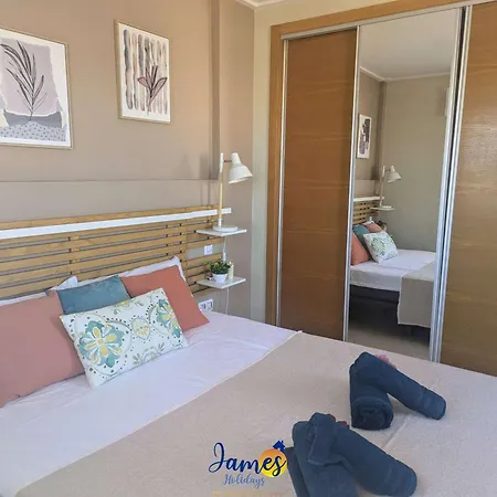 Prázdninový dům Modern 3 Bedroom Townhouse With Communal Pool Lb24 Torrevieja